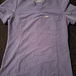 Figs Womens Short Sleeve V-Neck Shirt in Purple